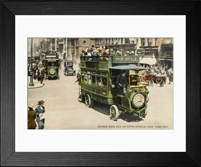 Framed Print : Fifth Avenue, New York Framed Print : Fifth Avenue, New York