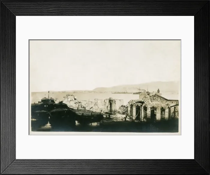 Framed Print : Izmir, Turkey - Results of bombardment in 1915 (1 / 9) Framed Print : Izmir, Turkey - Results of bombardment in 1915 (1 / 9)