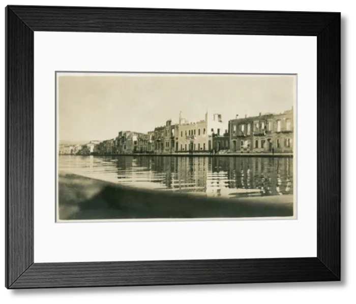 Framed Print : Izmir, Turkey - Results of bombardment in 1915 (6 / 9) Framed Print : Izmir, Turkey - Results of bombardment in 1915 (6 / 9)