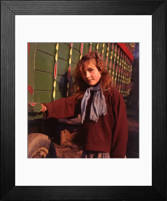 Framed Print : Gipsy girl standing by her caravan, Surrey Framed Print : Gipsy girl standing by her caravan, Surrey