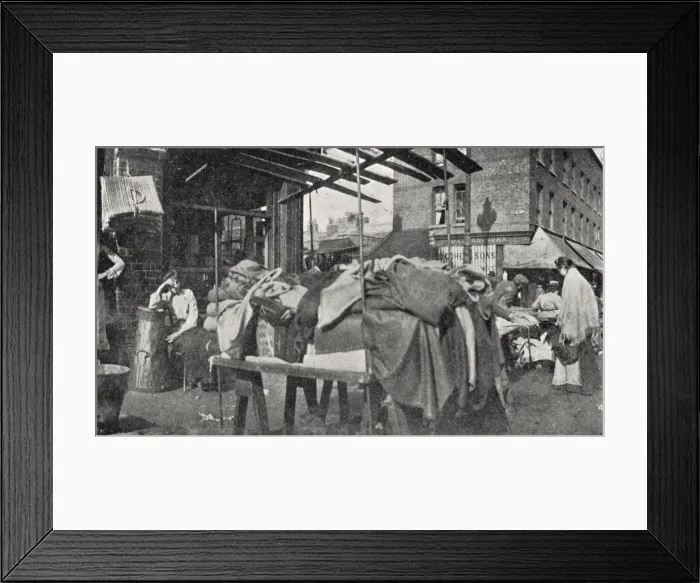 Framed Print : The Ghetto Market, East End of London Framed Print : The Ghetto Market, East End of London