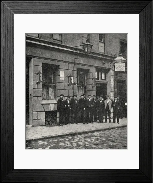 Framed Print : Two-relay lodging house, East End of London Framed Print : Two-relay lodging house, East End of London