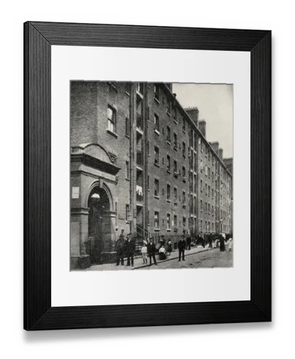 Framed Print : Working mens homes, Spitalfields, East End of London Framed Print : Working mens homes, Spitalfields, East End of London