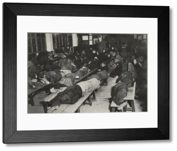 Framed Print : Church Army emergency accommodation, London Framed Print : Church Army emergency accommodation, London