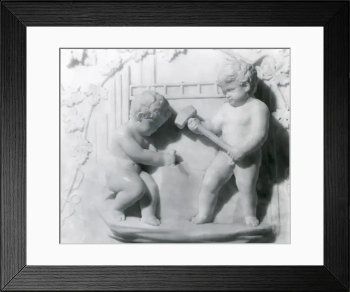 Framed Print : Cherubs on Penrhyn tomb, Llandegai Church, North Wales Framed Print : Cherubs on Penrhyn tomb, Llandegai Church, North Wales