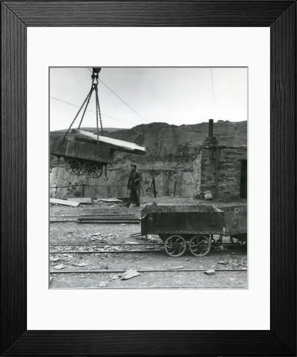 Framed Print : Lowering a tram, Penyrorsedd Slate Quarry, North Wales Framed Print : Lowering a tram, Penyrorsedd Slate Quarry, North Wales