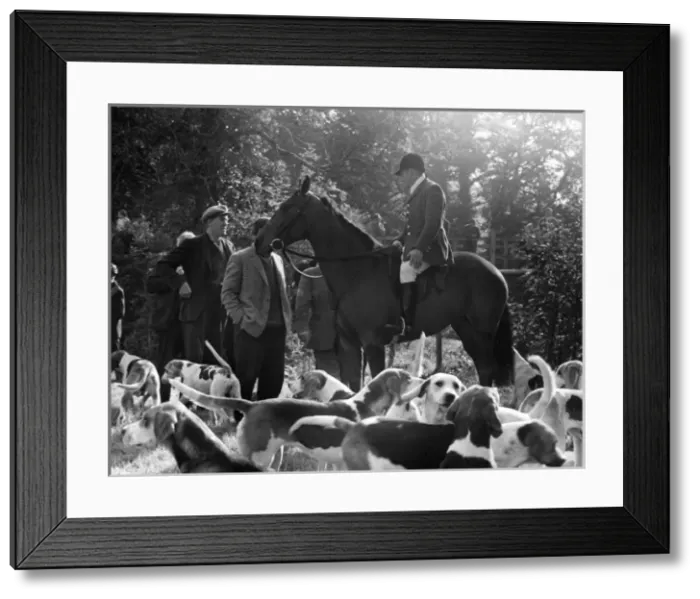 Framed Print : Meet of the Devon and Somerset hounds Framed Print : Meet of the Devon and Somerset hounds