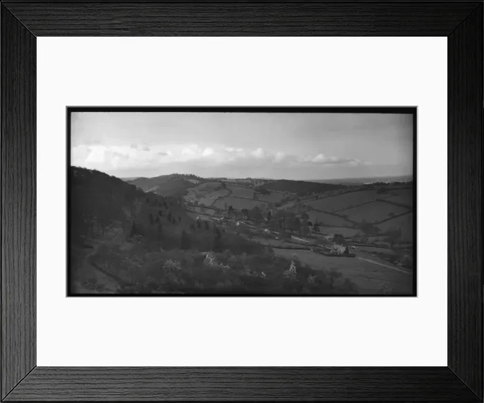 Framed Print : Typical English countryside Framed Print : Typical English countryside