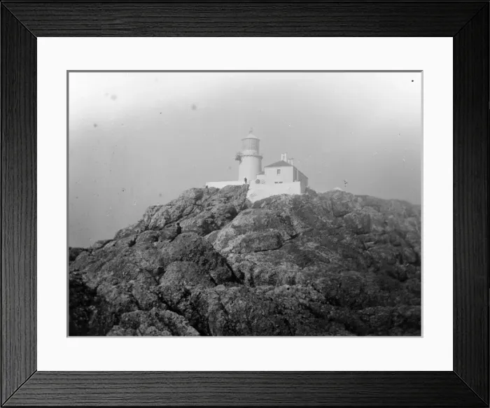 Framed Print : Strumble Head lighthouse, Pembrokeshire, South Wales Framed Print : Strumble Head lighthouse, Pembrokeshire, South Wales