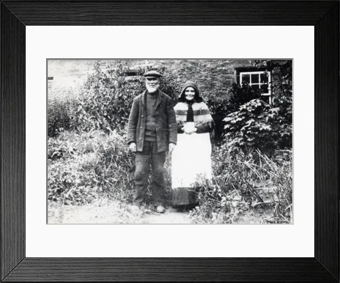 Framed Print : Couple outside cottage, Pembrokeshire, South Wales Framed Print : Couple outside cottage, Pembrokeshire, South Wales