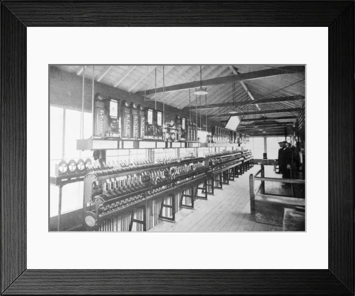 Framed Print : Crewe Railway Station electric signal box, Cheshire Framed Print : Crewe Railway Station electric signal box, Cheshire