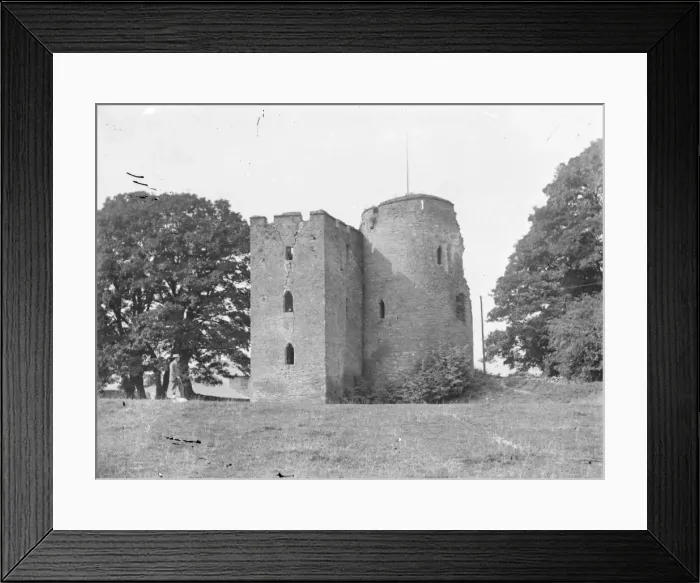 Framed Print : Ruins of Crickhowell Castle, Powys, Mid Wales Framed Print : Ruins of Crickhowell Castle, Powys, Mid Wales