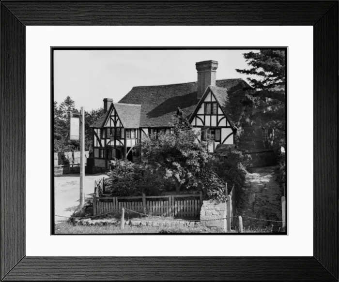 Framed Print : A Charles Wells Public House Framed Print : A Charles Wells Public House