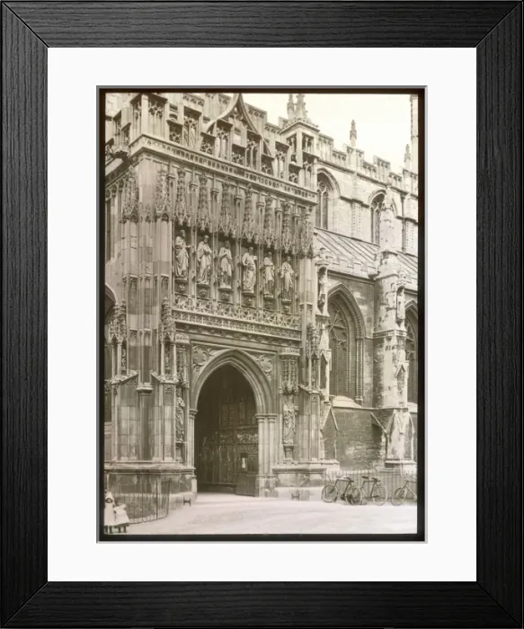 Framed Print : View of Gloucester Cathedral, Gloucestershire Framed Print : View of Gloucester Cathedral, Gloucestershire