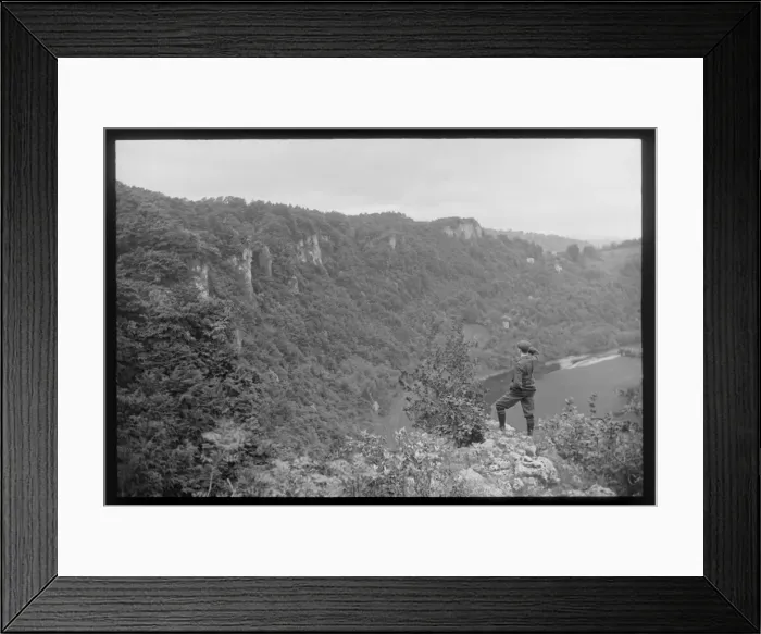 Framed Print : Coldwell Rocks, Wye Valley, Gloucestershire Framed Print : Coldwell Rocks, Wye Valley, Gloucestershire