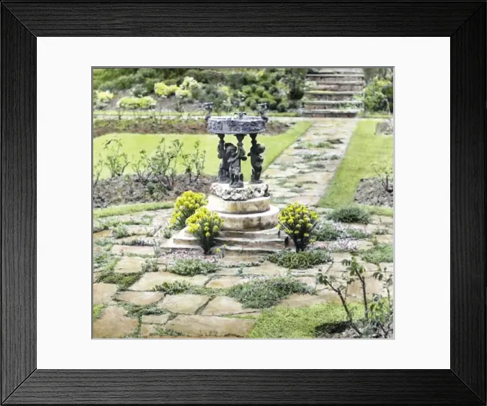 Framed Print : Garden at Heronden, Tenterden, Kent Framed Print : Garden at Heronden, Tenterden, Kent
