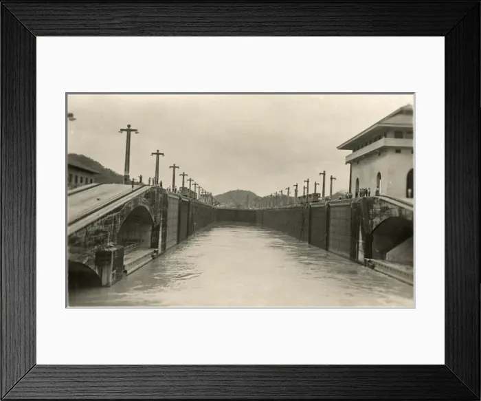 Framed Print : Milaflores Lock, Panama Canal Framed Print : Milaflores Lock, Panama Canal