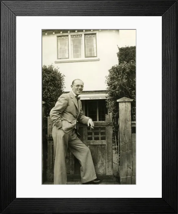 Framed Print : Frank Jennens (1893-1957). jpg Framed Print : Frank Jennens (1893-1957). jpg