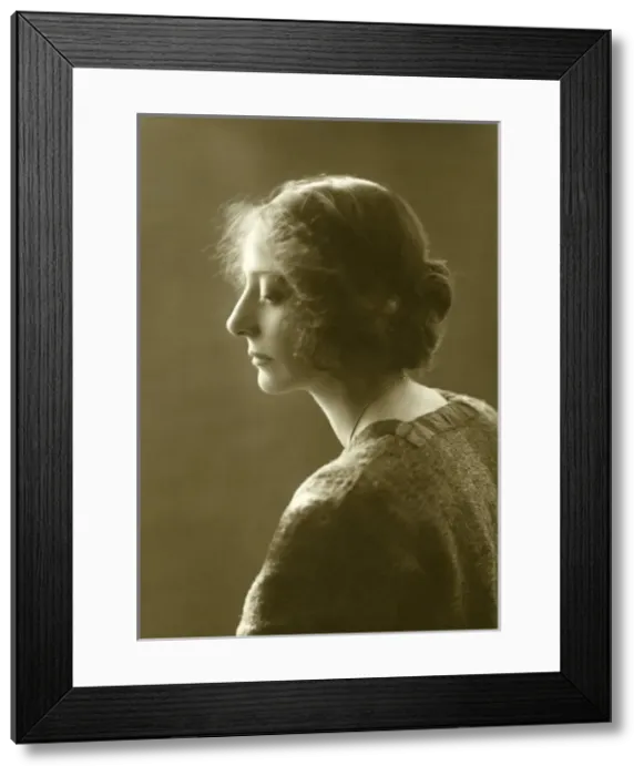 Framed Print : Helen Jacobs (1888-1970). jpg Framed Print : Helen Jacobs (1888-1970). jpg