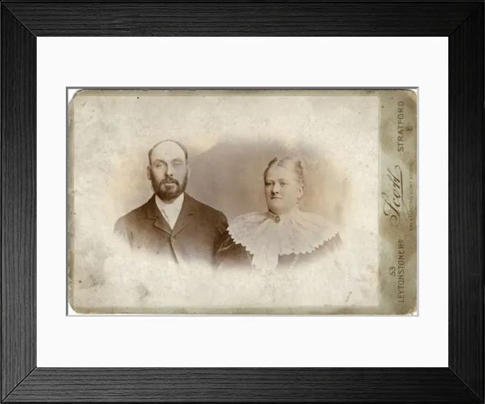 Framed Print : Middle aged Victorian couple, head and shoulders portrait Framed Print : Middle aged Victorian couple, head and shoulders portrait