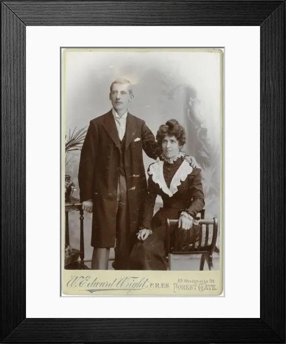 Framed Print : Young Victorian couple in their best clothes Framed Print : Young Victorian couple in their best clothes