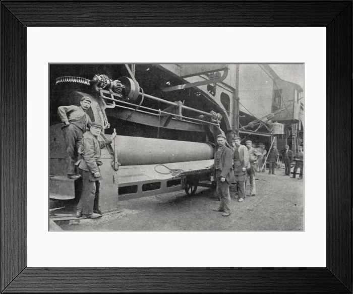 Framed Print : Plate rolling machine and workers at a Sunderland shipyard Framed Print : Plate rolling machine and workers at a Sunderland shipyard