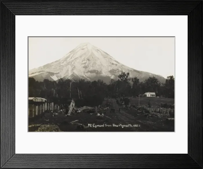 Framed Print : Mount Egmont, New Zealand Framed Print : Mount Egmont, New Zealand