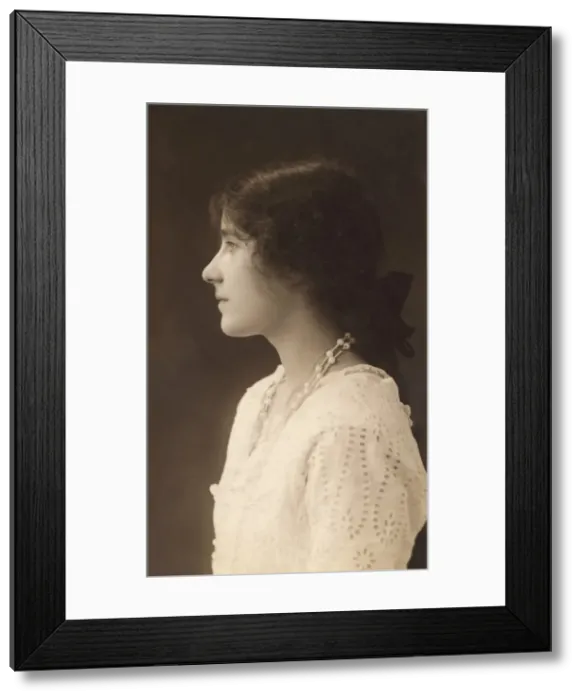 Framed Print : Lady Elizabeth Bowes-Lyon Framed Print : Lady Elizabeth Bowes-Lyon