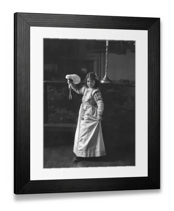 Framed Print : Lady Elizabeth Bowes-Lyon Framed Print : Lady Elizabeth Bowes-Lyon