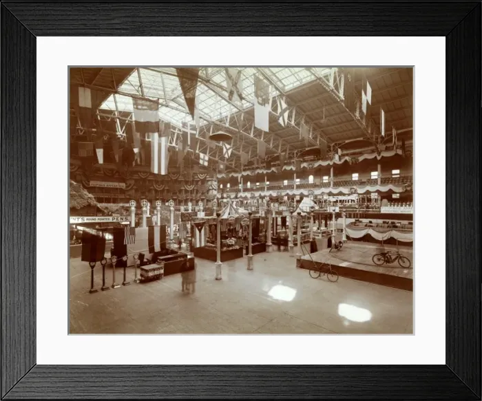 Framed Print : Madison Square Garden, New York Framed Print : Madison Square Garden, New York