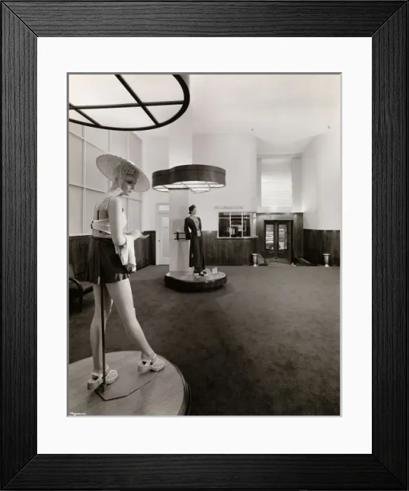 Framed Print : Enka Fashion showroom Framed Print : Enka Fashion showroom