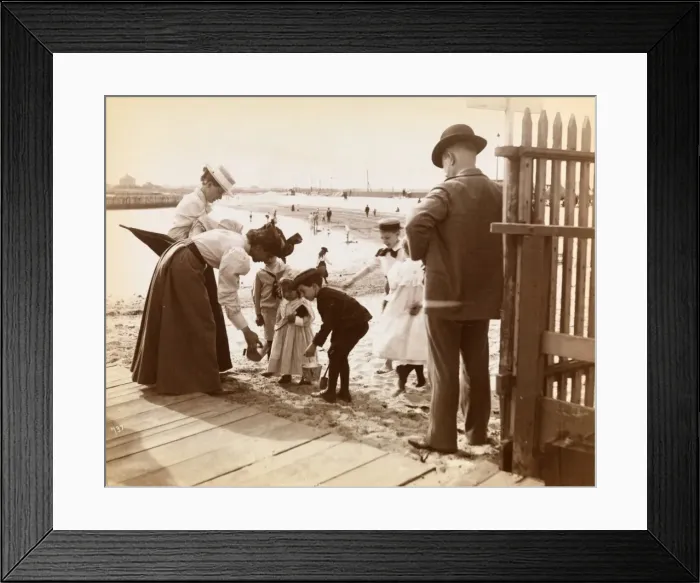 Framed Print : Manhattan Beach, Brooklyn, New York Framed Print : Manhattan Beach, Brooklyn, New York