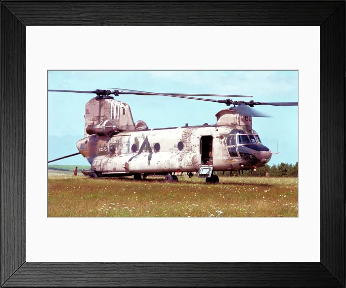 Framed Print : Boeing Vertol CH-47C Chinook HC.1 ZD575 Framed Print : Boeing Vertol CH-47C Chinook HC.1 ZD575