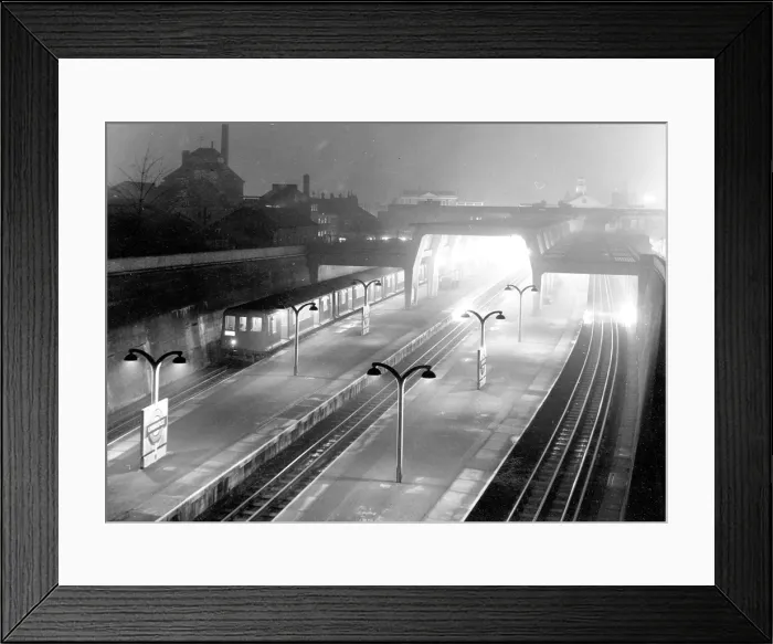 Framed Print : Uxbridge railway station Framed Print : Uxbridge railway station