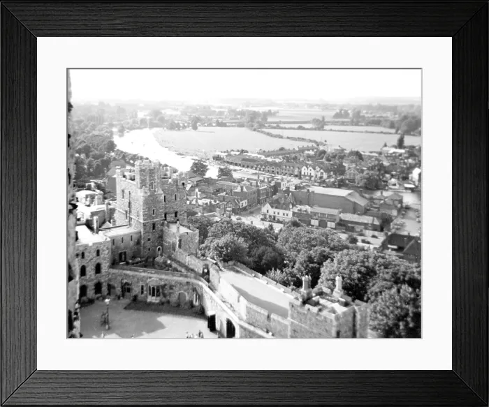 Framed Print : Windsor Castle Framed Print : Windsor Castle