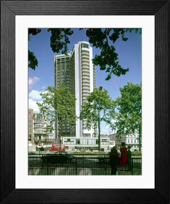 Framed Print : Hilton Hotel, London Date: circa 1960s Framed Print : Hilton Hotel, London Date: circa 1960s