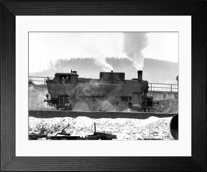 Framed Print : Standard-guage locomotive Framed Print : Standard-guage locomotive