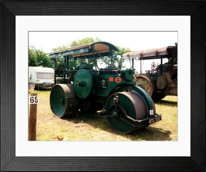 Framed Print : Aveling and Barford diesel road roller BTL 132 Framed Print : Aveling and Barford diesel road roller BTL 132