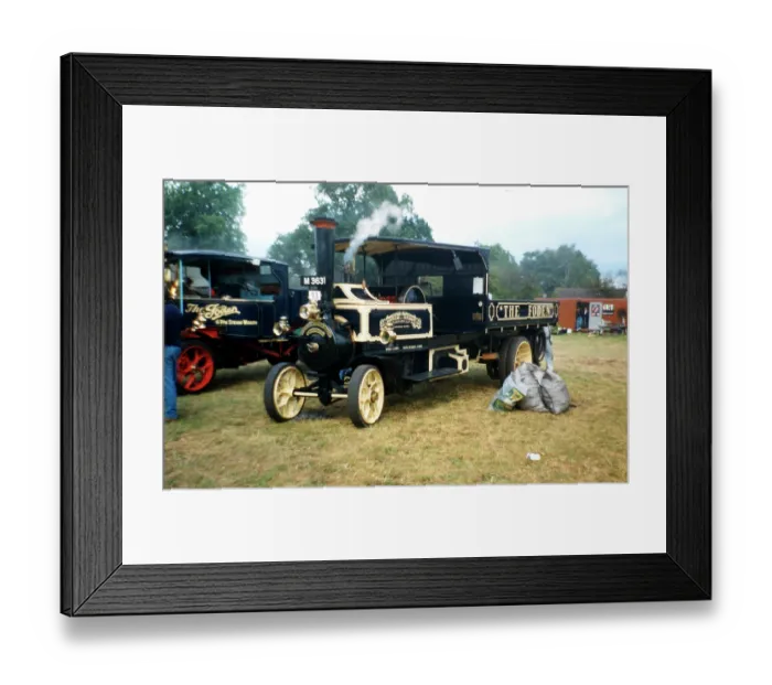 Framed Print : Foden Wagon number: 2876, Emerald Framed Print : Foden Wagon number: 2876, Emerald