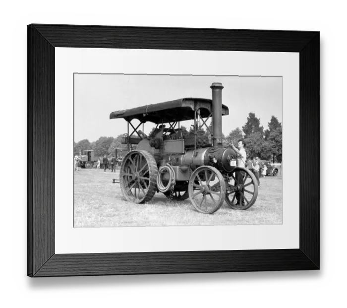 Framed Print : Garrett Showman's Tractor number: 33074 Framed Print : Garrett Showman's Tractor number: 33074