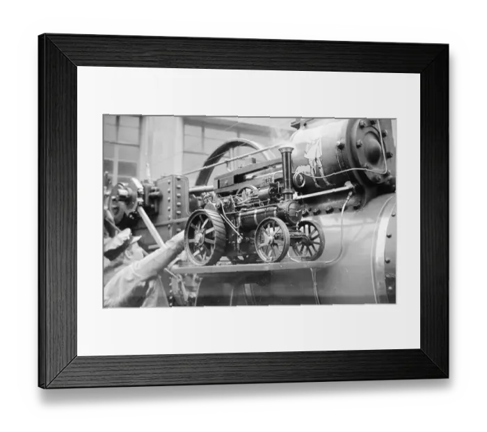 Framed Print : Scale model General Purpose Engine Framed Print : Scale model General Purpose Engine