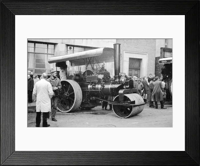Framed Print : Fowler Road Roller number: 21629 Framed Print : Fowler Road Roller number: 21629