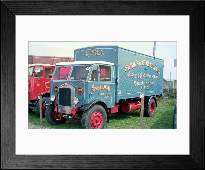 Framed Print : Albion SPP557 Box Van, CYD 125 Framed Print : Albion SPP557 Box Van, CYD 125