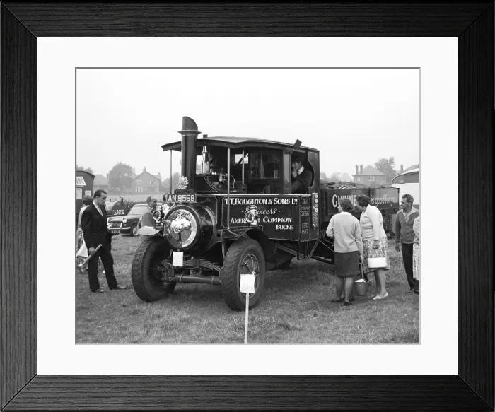 Framed Print : Foden Wagon number 13138, London Pride Framed Print : Foden Wagon number 13138, London Pride