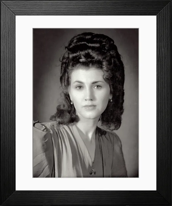 Framed Print : Portrait of elegant lady with high bouffant hairstyle Date: 1948 - 1950 Framed Print : Portrait of elegant lady with high bouffant hairstyle Date: 1948 - 1950