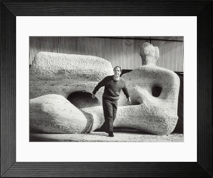 Framed Print : Henry Moore, sculptor, (1898-1986) Framed Print : Henry Moore, sculptor, (1898-1986)