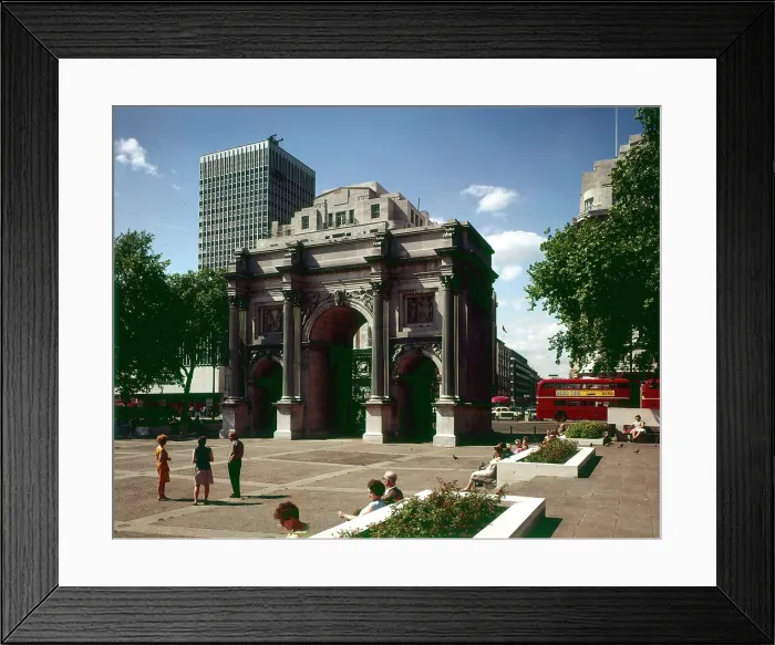 Framed Print : Marble Arch, London Date: circa 1960s Framed Print : Marble Arch, London Date: circa 1960s