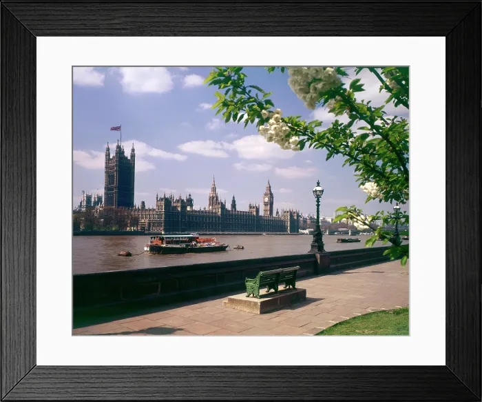 Framed Print : View of the Houses of Parliament and Big Ben, London Framed Print : View of the Houses of Parliament and Big Ben, London