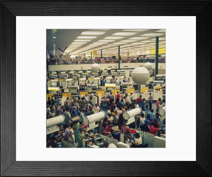 Framed Print : London Heathrow Airport Terminal (interior). Date: circa 1960s Framed Print : London Heathrow Airport Terminal (interior). Date: circa 1960s
