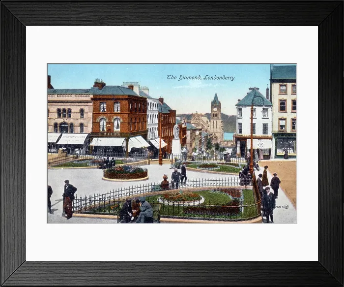 Framed Print : Londonderry (Derry), Northern Ireland - The Diamond. Date: circa 1905 Framed Print : Londonderry (Derry), Northern Ireland - The Diamond. Date: circa 1905
